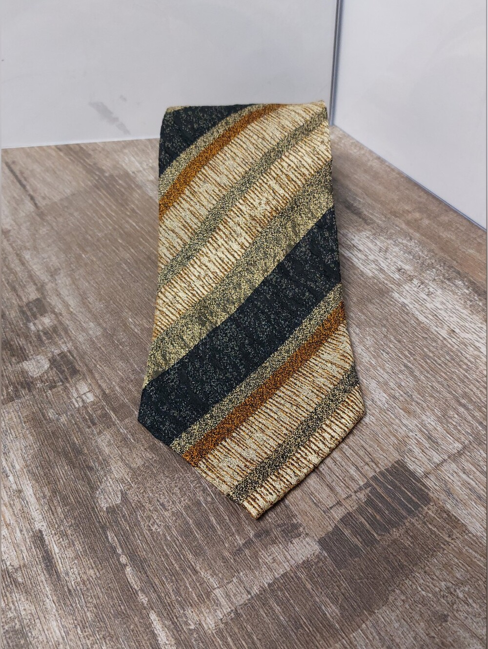 BOSS Men's Gold and Black Striped Silk Tie